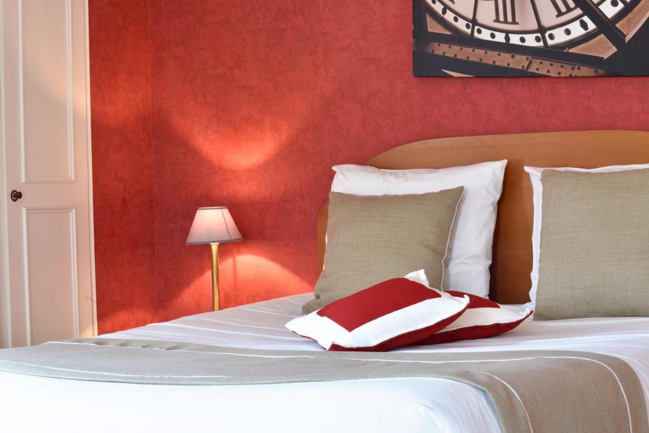 Logis Hotel-Restaurant Le Relais Hauterives Bagian luar foto
