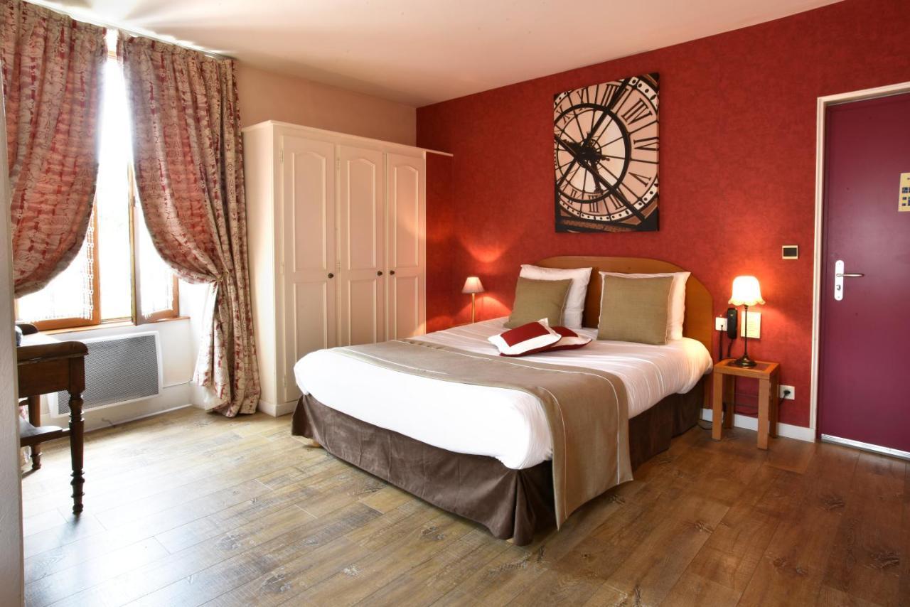 Logis Hotel-Restaurant Le Relais Hauterives Bagian luar foto