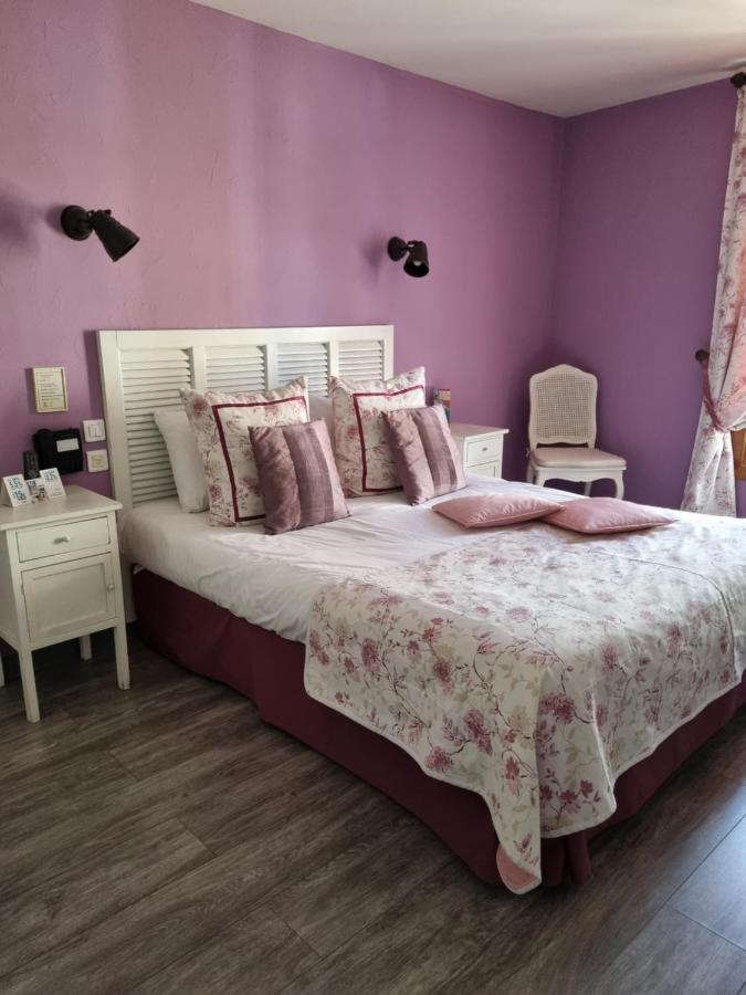 Logis Hotel-Restaurant Le Relais Hauterives Bagian luar foto