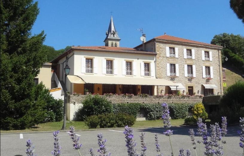 Logis Hotel-Restaurant Le Relais Hauterives Bagian luar foto